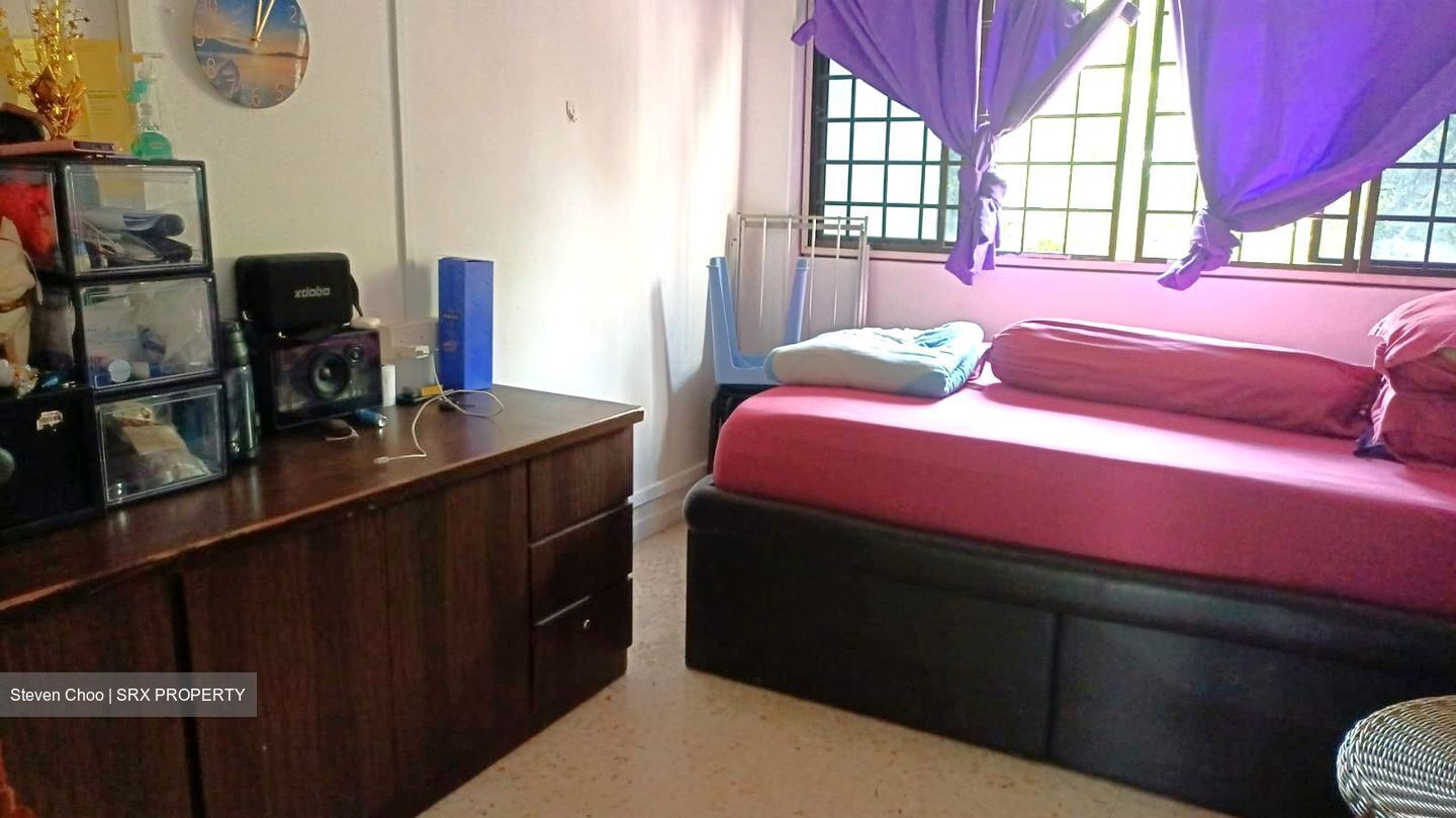 Blk 234 Jurong East Street 21 (Jurong East), HDB 5 Rooms #565766171